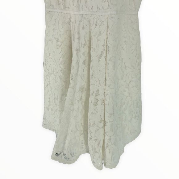 Draper James Payton Lace High Neck Cocktail Fit and Flare Dress in Willow size 2 - Picture 4 of 12